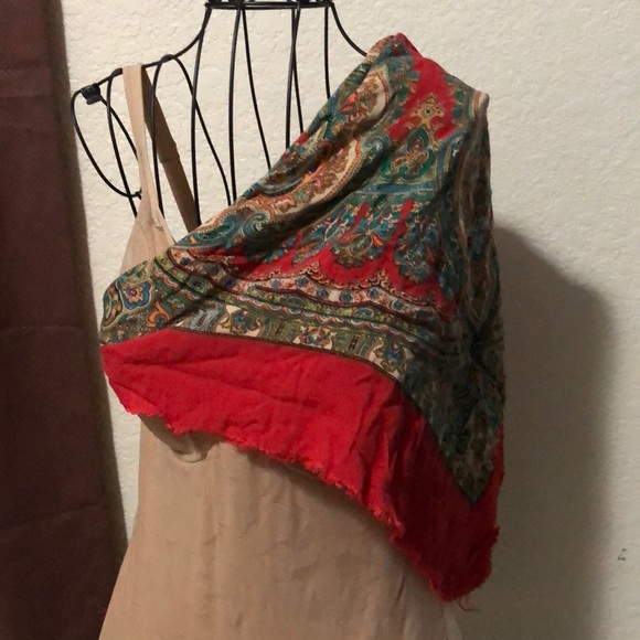 SCARF - Picture 2 of 6